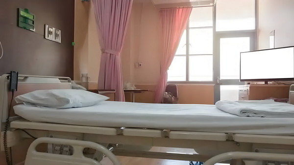 本科生转深户_程潇曾确诊精神疾病与梁朝伟传闻早真相大白 自作地先离婚与其聪明